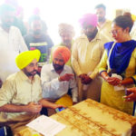 ਕਾਂਗਰਸੀ ਐਮ.ਪੀ. ਔਜਲਾ ਬੰਬ ਧਮਾਕੇ ਦੇ ਦੋਸ਼ੀਆਂ ਨੂੰ ਬਚਾ ਰਿਹੈ : ਸ. ਮਜੀਠੀਆ