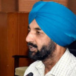 ਗਵਰਨਰ ਜੰਮੂ ਕਸ਼ਮੀਰ ਦੇ ਸਲਾਹਕਾਰ ਸ੍ਰੀ ਫਾਰੂਕ ਖਾਨ ਸੱਚਖੰਡ ਸ੍ਰੀ ਹਰਿਮੰਦਰ ਸਾਹਿਬ ਹੋਏ ਨਤਮਸਤਕ