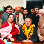 ਮਜੀਠੀਆ ਨੇ ਦੂਜੀ ਬਰਸੀ ਮੌਕੇ ਸ਼ਹੀਦ ਗੁਰਮੇਲ ਸਿੰਘ ਅਲਕੜੇ ਦੇ ਬੁੱਤ ‘ਤੇ ਫੁਲ ਮਾਲਾ ਚੜਾਉਦਿਆਂ ਸ਼ਰਧਾਂਜਲੀ ਭੇਂਟ ਕੀਤੀ